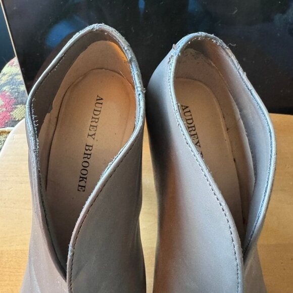 Audrey Brooke Taupe Stiletto Ankle Boots size 8 womens Grayish Brown 4+ in heel - Picture 10 of 16